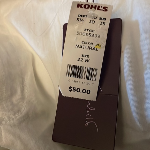 COPY - Plus size Capris- zipper closure. - Picture 7 of 7